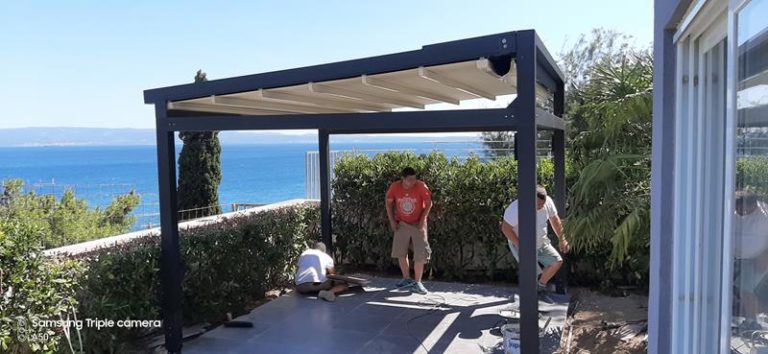 Tenda na terasi u Splitu