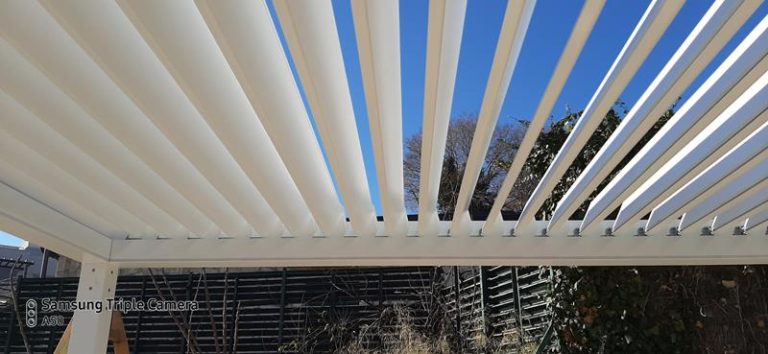 Pergola tenda na terasi u Splitu