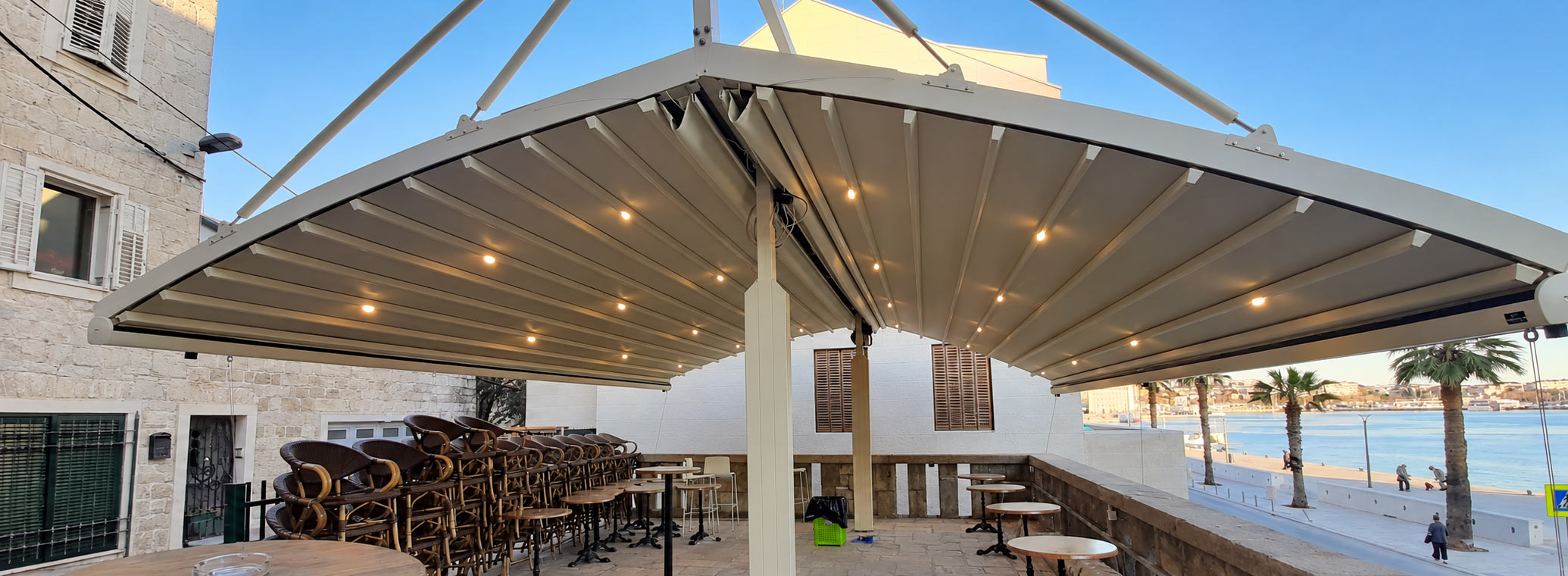 Pergola tenda na terasi uz more – Nešto Novo Split